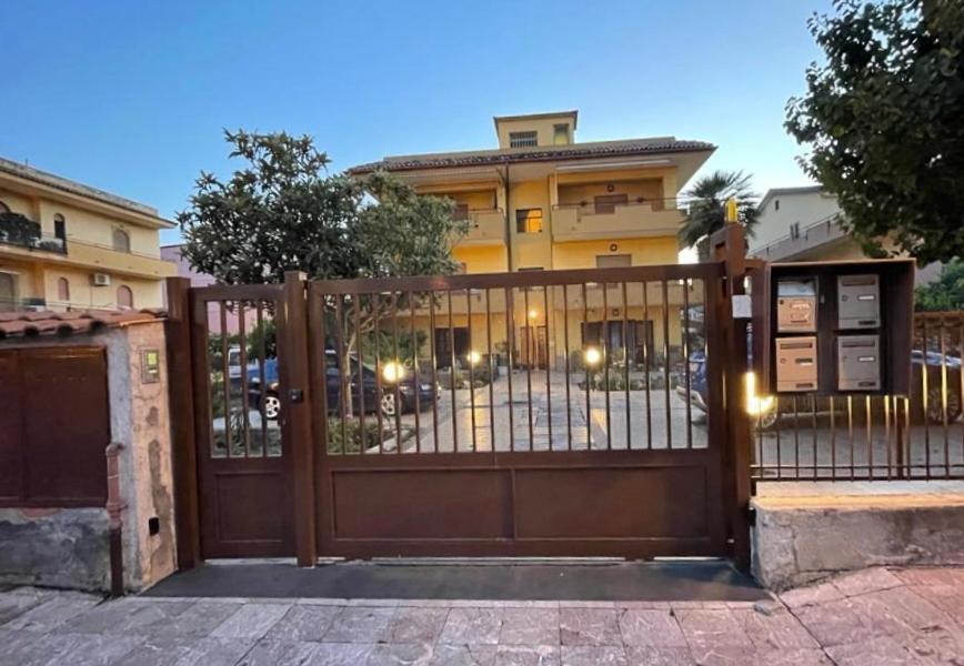 Апартаменты Casa Naxos Джардини-Наксос Экстерьер фото